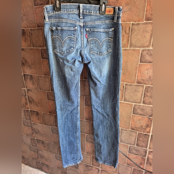 Jeans - Picture 2 of 5